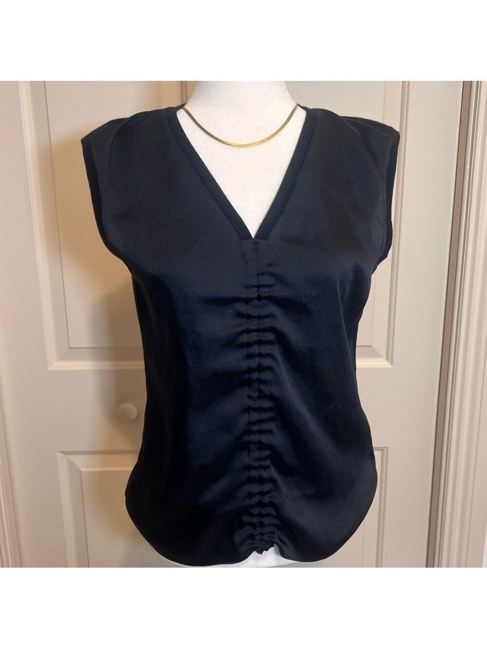 TEDBAKER size 4/6 US  Baker 2 top Vest, gathered in front. Wool sweater knit